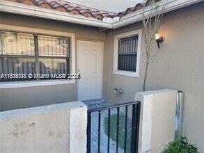 6150 W 24th Ct in Hialeah Gardens, FL - Building Photo - Building Photo