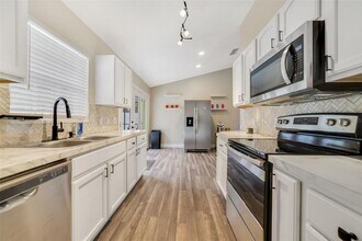 40140 Palm St in Lady Lake, FL - Building Photo - Building Photo