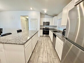 1079 Papaya Cir. in Davenport, FL - Building Photo - Building Photo