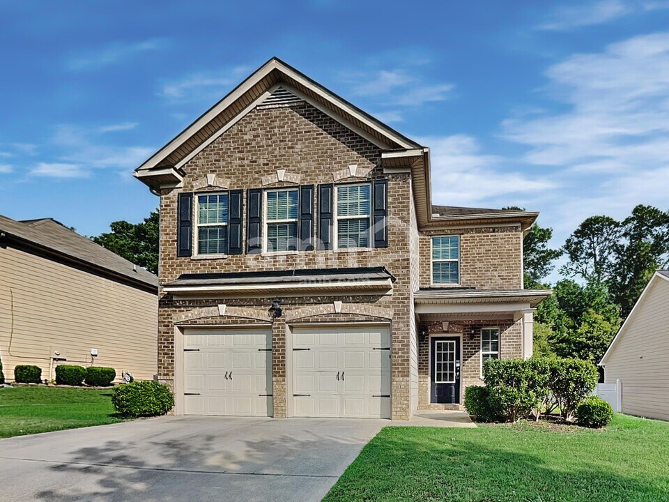 1470 Rose Terrace Cir in Loganville, GA - Building Photo