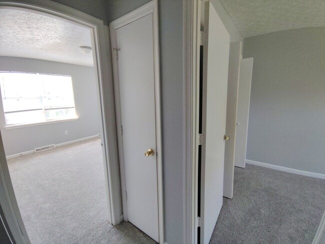 30 Fonda Dr in Lynchburg, VA - Foto de edificio - Building Photo