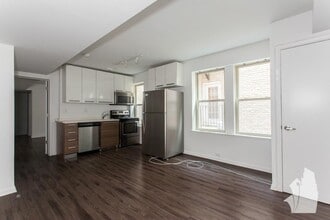 920 W Carmen Ave, Unit 3A in Chicago, IL - Foto de edificio - Building Photo