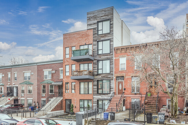 194 Lexington Ave in Brooklyn, NY - Building Photo - Primary Photo