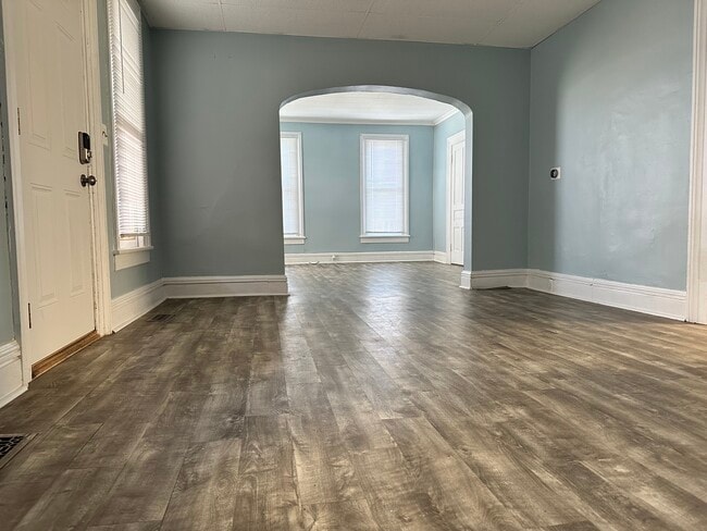 property at 220 W Park St