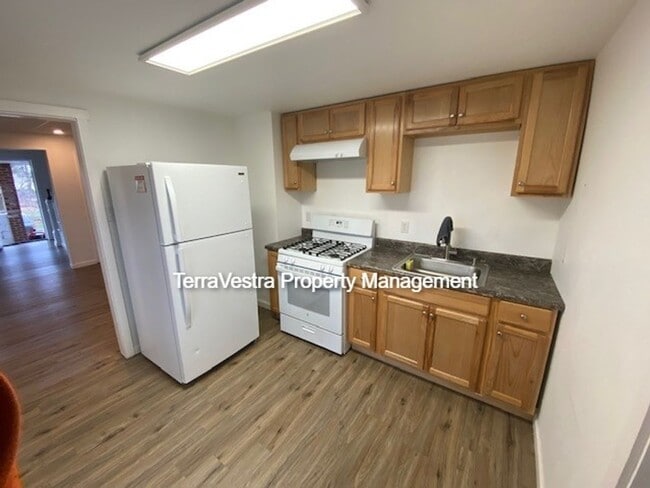 property at 9-11 E Hodges Ave