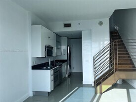 60 SW 13th St, Unit 1417 in Miami, FL - Building Photo