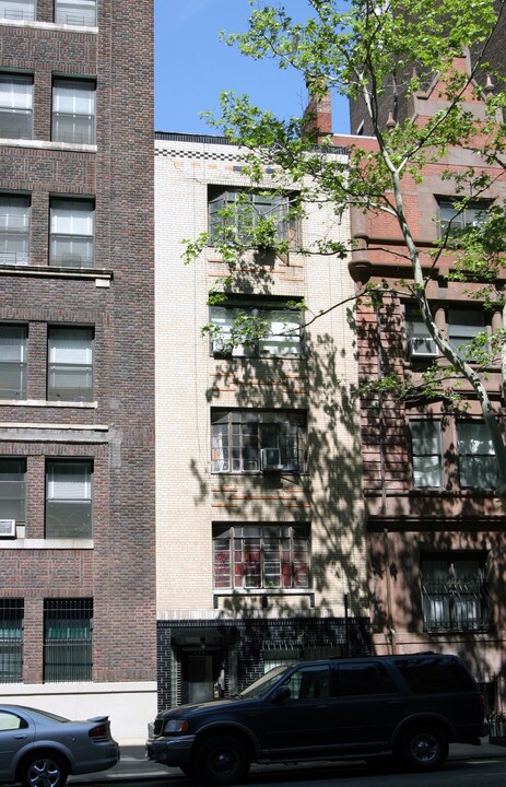 487 West End Ave in New York, NY - Building Photo