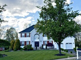 22 Arbutus Way in Monmouth Junction, NJ - Building Photo