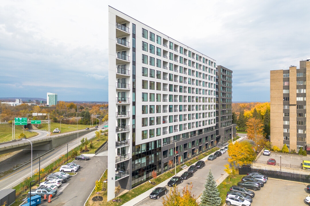 Loggia Sur le Parc in Gatineau, QC - Building Photo