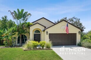 1074 Worthington Dr in Deltona, FL - Building Photo