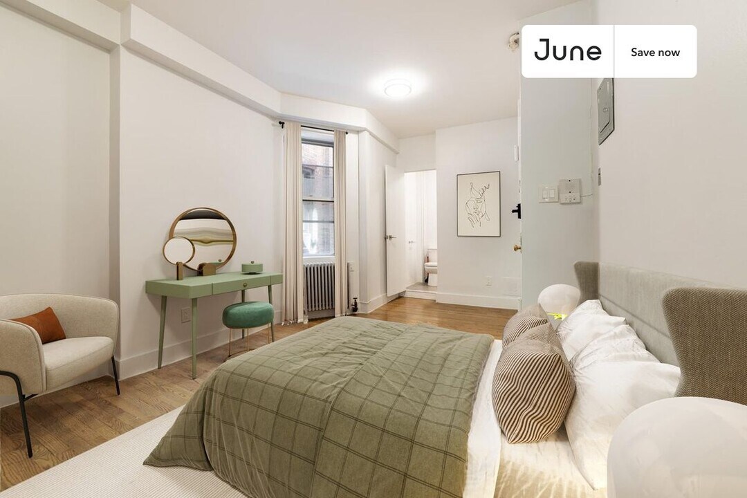 95 E 7th St in New York, NY - Foto de edificio