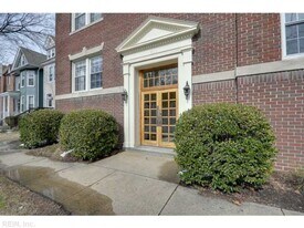 600 W Olney Rd, Unit 202 in Norfolk, VA - Building Photo