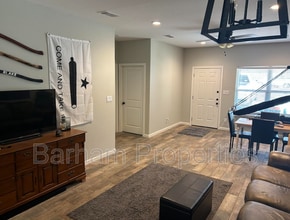 122 Scarborough St in Nacogdoches, TX - Building Photo - Building Photo