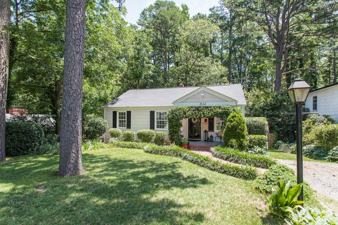 814 Chamberlain St in Raleigh, NC - Building Photo