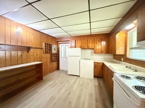 6010 Sewell St in Pensacola, FL - Building Photo - Building Photo