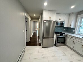 41 Luke Rd in Everett, MA - Building Photo - Building Photo