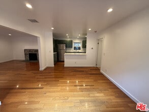 2232 Laurel Canyon Blvd in Los Angeles, CA - Building Photo - Building Photo