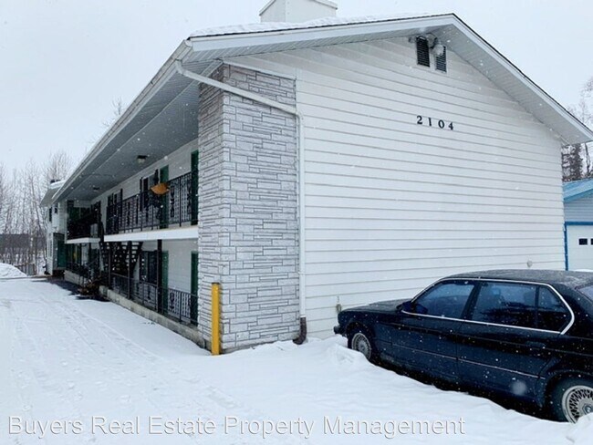 2104 Roosevelt Dr in Anchorage, AK - Building Photo - Building Photo