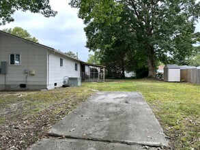 3200 Lark St in Virginia Beach, VA - Building Photo - Building Photo
