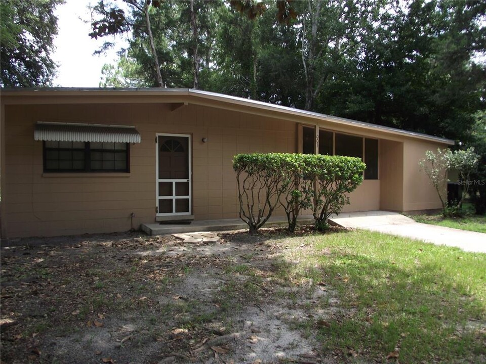 3003 NE 11th Terrace in Gainesville, FL - Building Photo