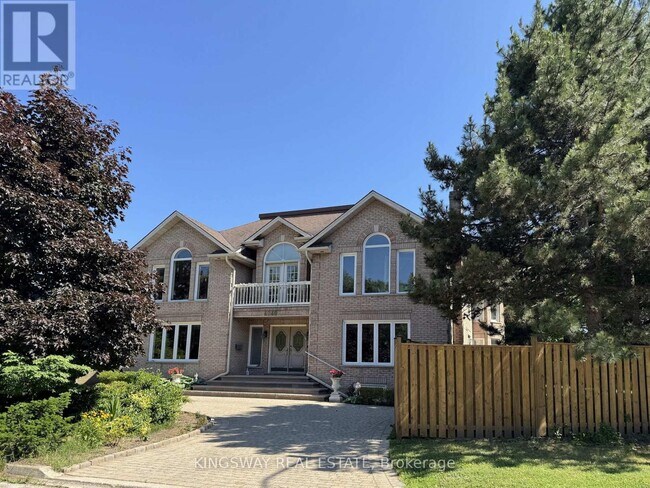 4040 Lookout Ct in Mississauga, ON - Building Photo - Building Photo