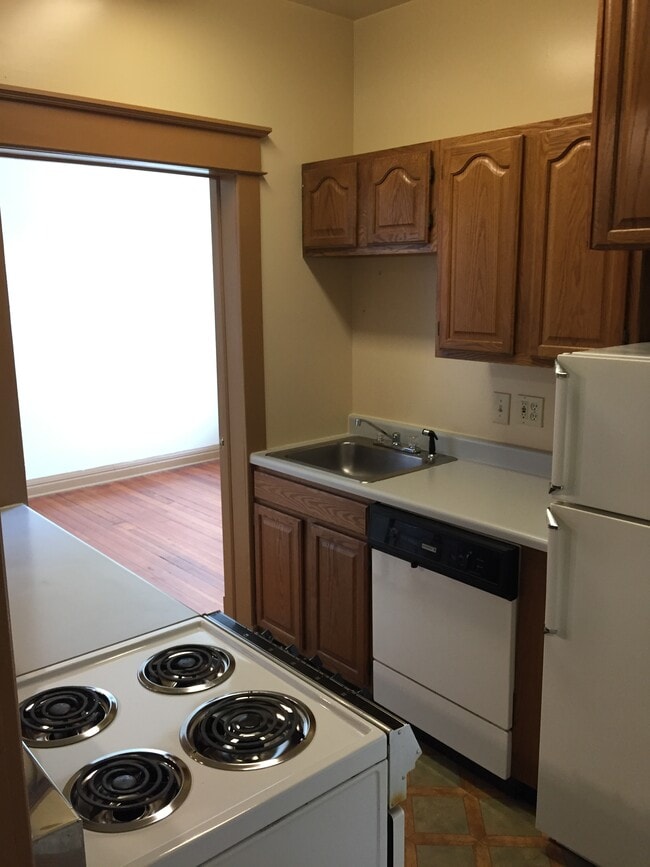The Uptown Apartments in Bloomington, IN - Foto de edificio - Building Photo