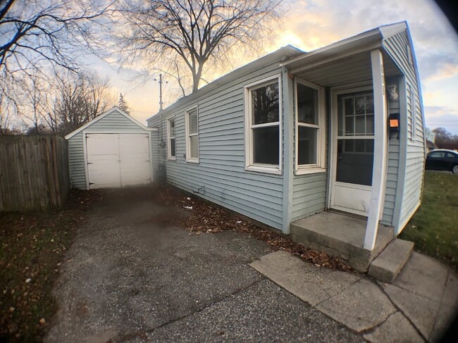 808 E Lincoln St in Mt. Pleasant, MI - Building Photo - Building Photo