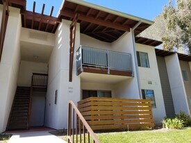 1760 El Camino Real, Unit 202 in Encinitas, CA - Building Photo