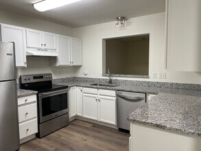 7685 Keistlers Store Road in Sherrills Ford, NC - Building Photo - Building Photo