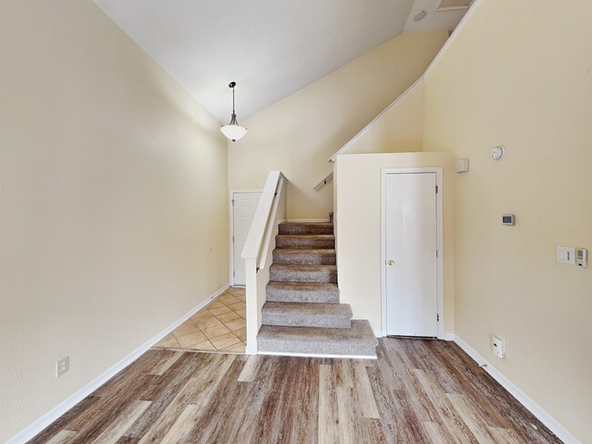 385 Kimbrough Dr in Greenwood, IN - Building Photo - Building Photo