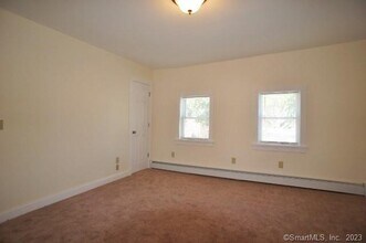 127 Harbor Ave-Unit -2 in Norwalk, CT - Foto de edificio - Building Photo