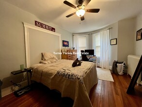 19 Netherlands Rd, Unit 1 in Brookline, MA - Building Photo - Building Photo