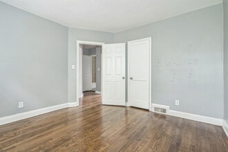 1122 Gleneagle Rd in Baltimore, MD - Foto de edificio - Building Photo