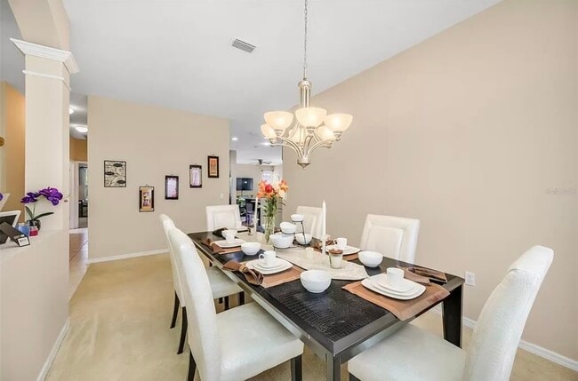 19151 Dove Creek Dr in Tampa, FL - Building Photo - Building Photo