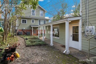 1807 Sunset Dr in Raleigh, NC - Building Photo - Building Photo