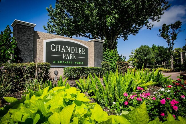 Chandler Park Apartment Homes in Houston, TX - Building Photo - Building Photo