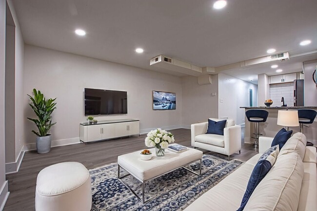 property at 116-118 N 32nd Ave