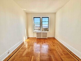 7612 Park Ave in North Bergen, NJ - Building Photo