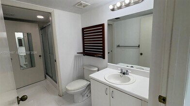 9560 Weldon Cir in Tamarac, FL - Building Photo - Building Photo