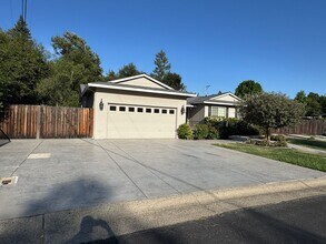 8677 Pendleton Dr in Granite Bay, CA - Building Photo - Building Photo