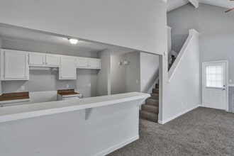 324 N Grove Cir in Brandon, MS - Building Photo - Building Photo