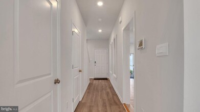 200 HERMOSA Dr in Egg Harbor Township, NJ - Building Photo - Building Photo
