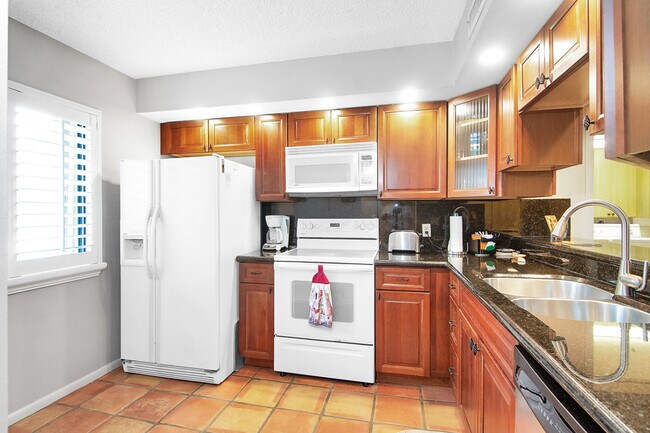 301 Ocean Bluffs Blvd in Jupiter, FL - Building Photo - Building Photo