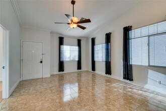 669 Pacific Cascades Dr in Henderson, NV - Building Photo - Building Photo