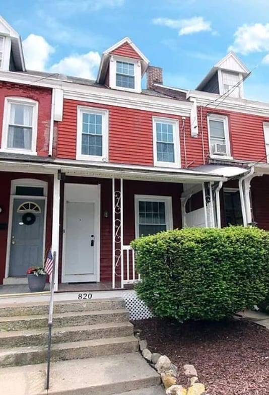 property at 820 4th St