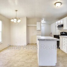 825 Dawn Light Dr in Arlington, TX - Building Photo - Building Photo