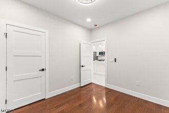 633 Lafayette Ave in Hawthorne, NJ - Building Photo - Building Photo