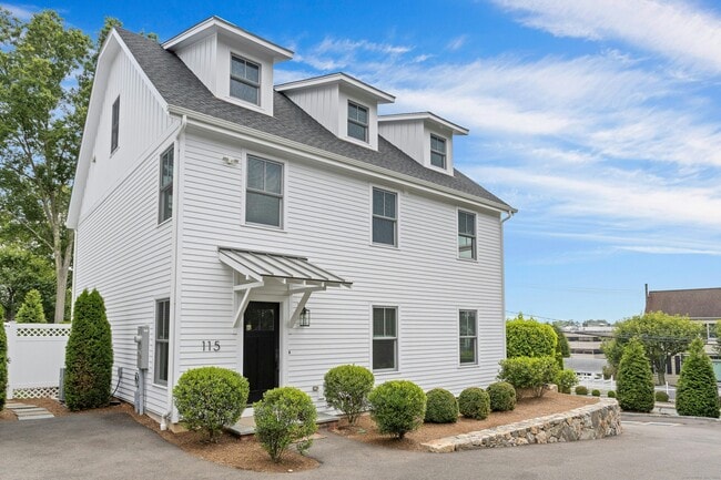115 Seminary St in New Canaan, CT - Building Photo - Building Photo