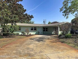 1315 Lester Ct in Merritt Island, FL - Building Photo