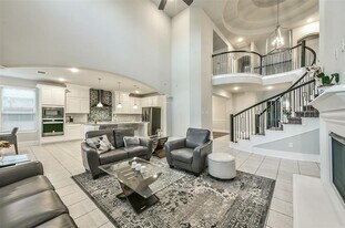 16526 Whiteoak Canyon Dr in Atascocita, TX - Building Photo